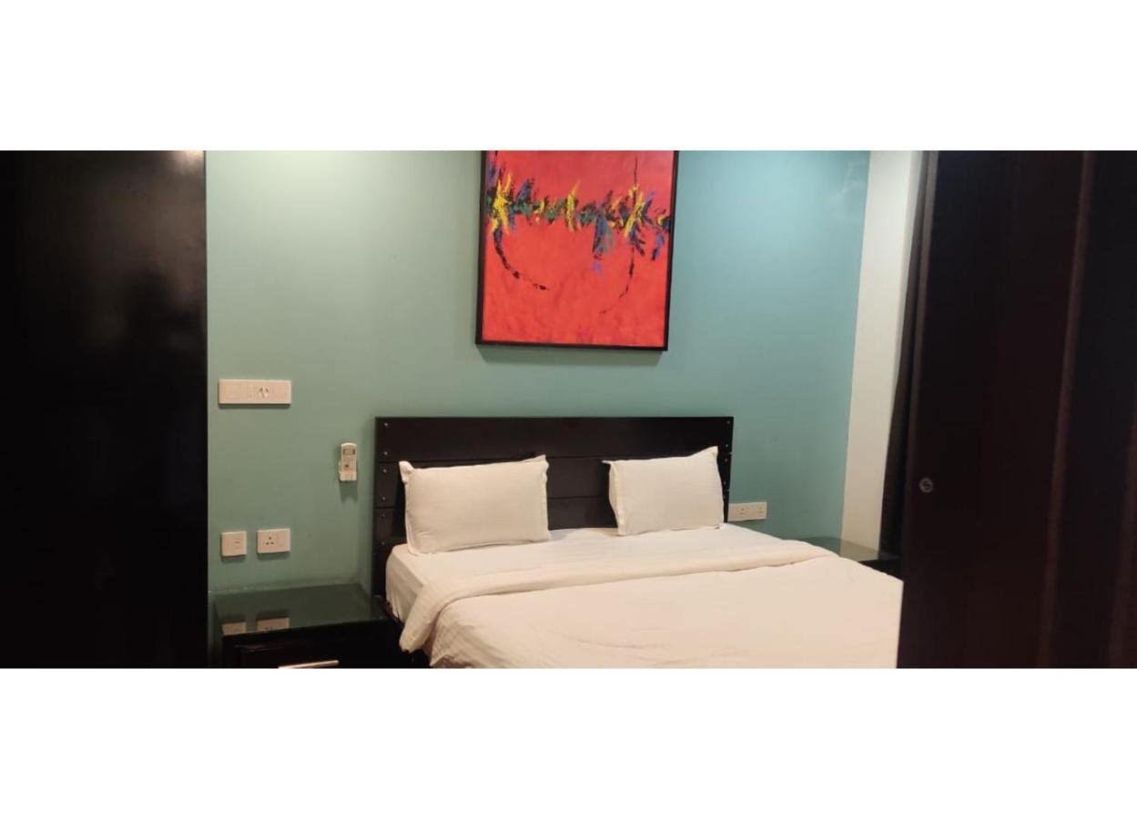 Aarju Luxurious Stay 卡兰古特 外观 照片