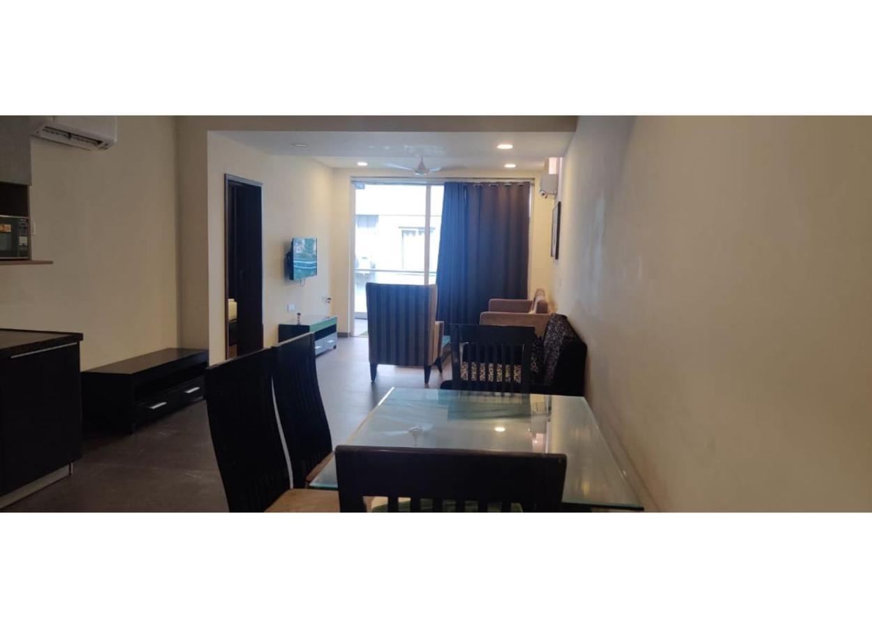 Aarju Luxurious Stay 卡兰古特 外观 照片