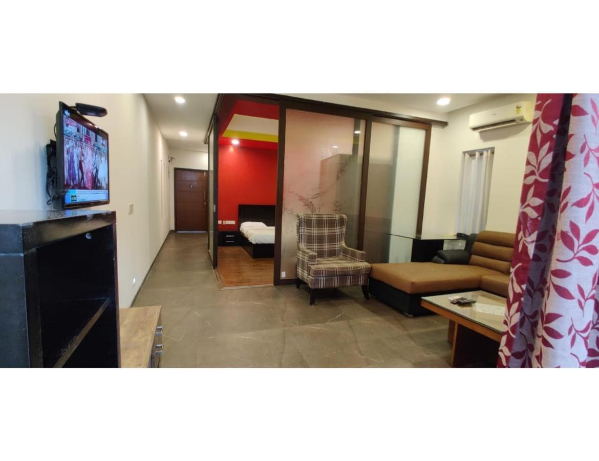 Aarju Luxurious Stay 卡兰古特 外观 照片