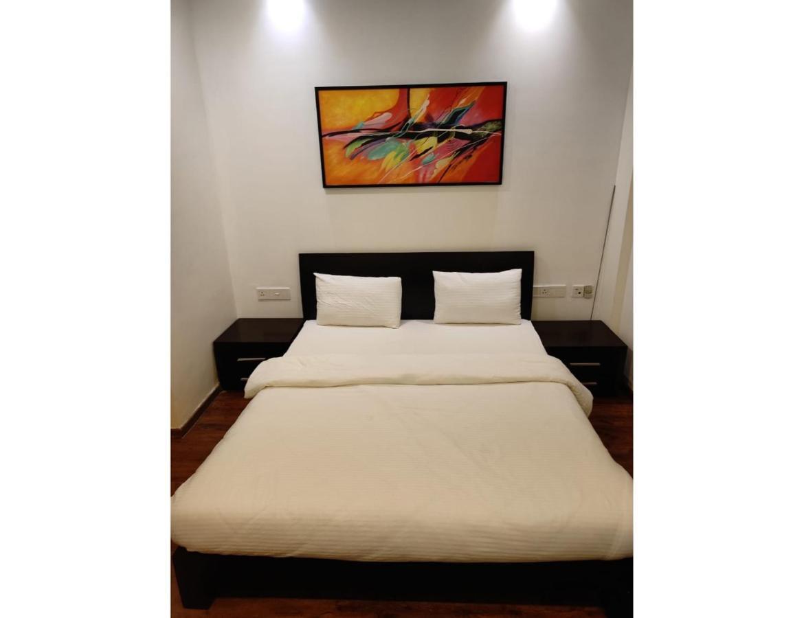 Aarju Luxurious Stay 卡兰古特 外观 照片