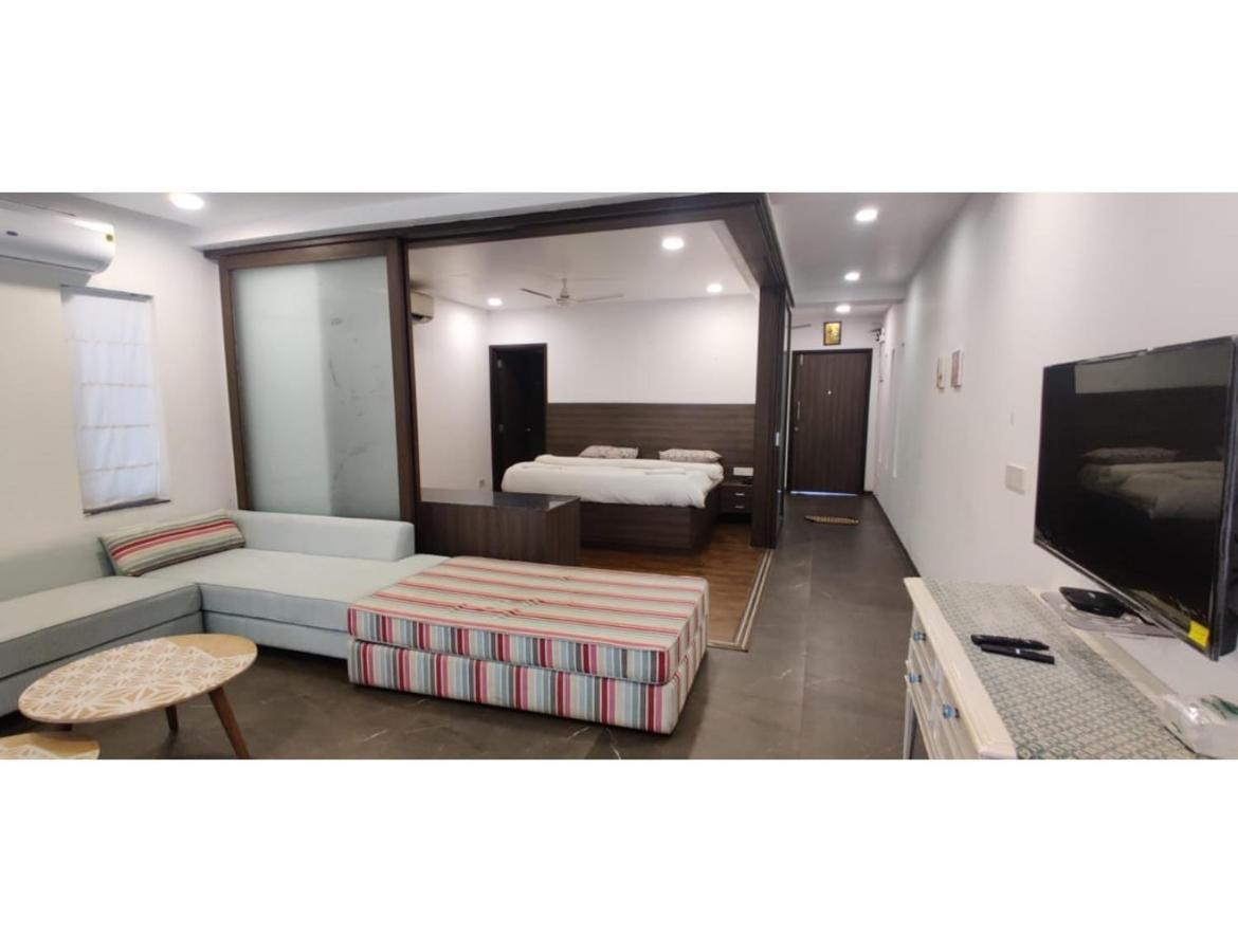 Aarju Luxurious Stay 卡兰古特 外观 照片
